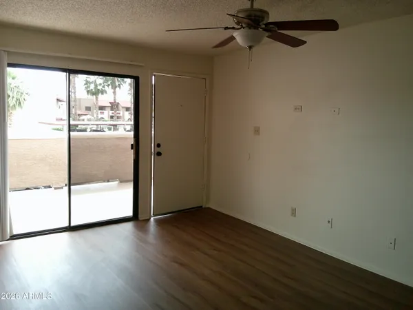 $239,900 | 5757 West Eugie Avenue, Unit 2113, Glendale, AZ 85304