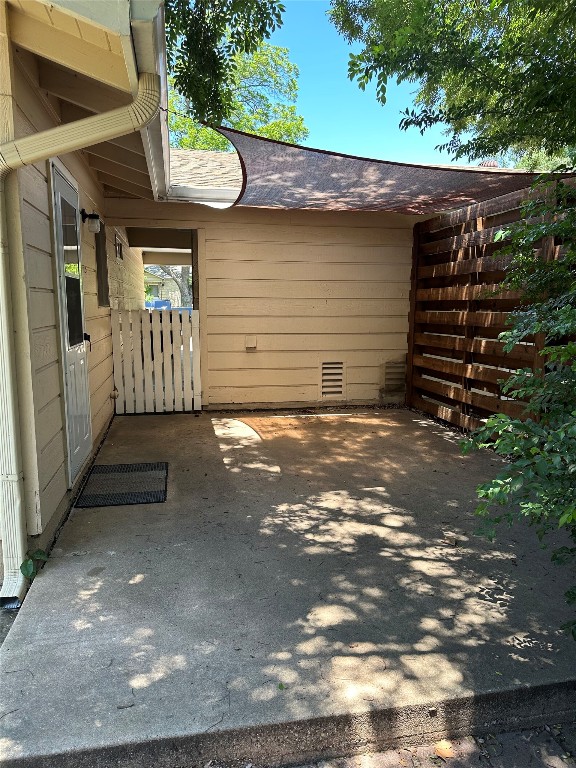 4503 Clawson Road Austin, TX 78745 - Photo 22 of 24 a view of a garage