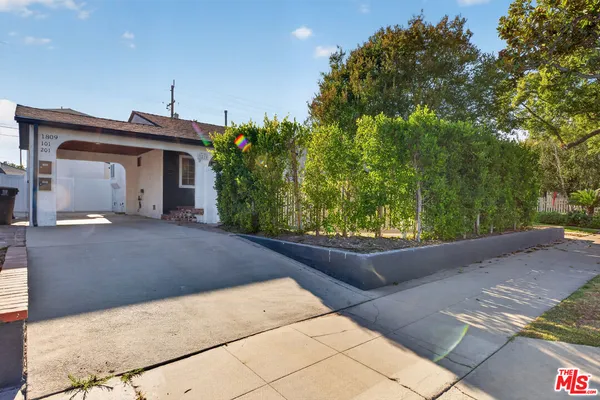 $2,200,000 | 1811 North Avon Street, Burbank, CA 91505