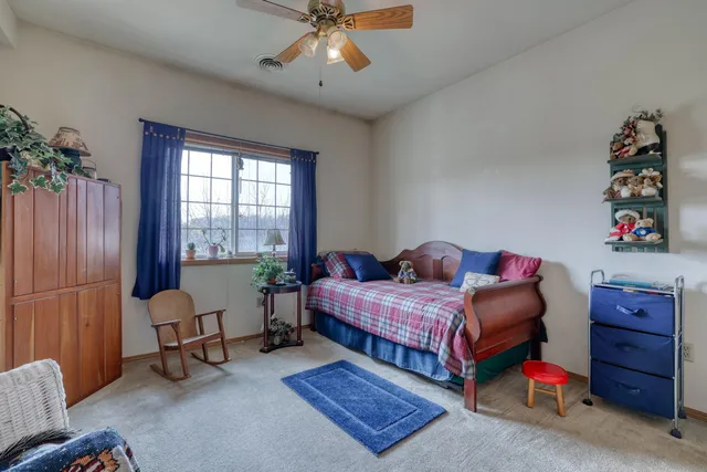 $189,000 | 140 West Commerce Boulevard, Unit 306, Slinger, WI 53086