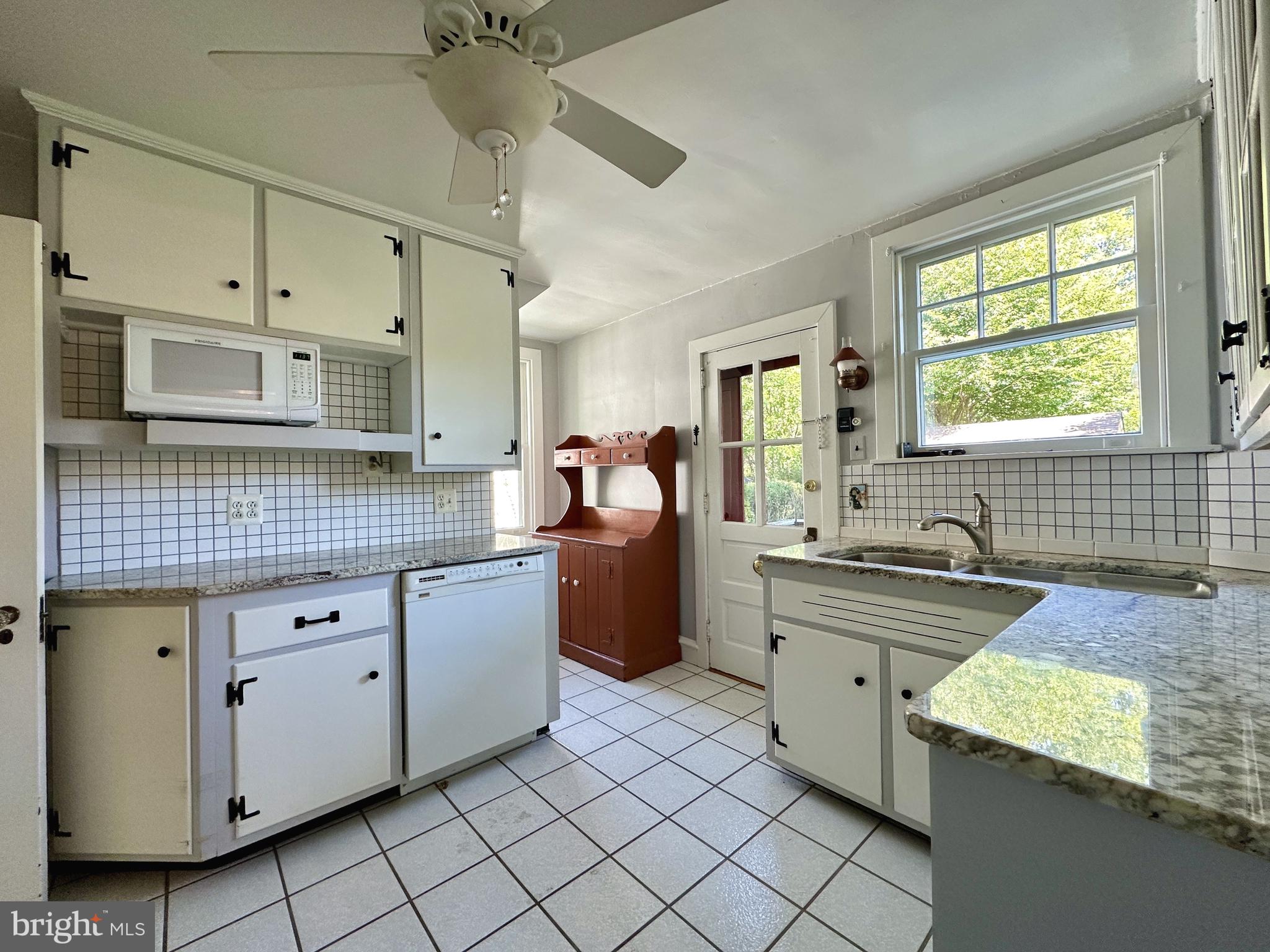 1125 Old Lancaster Pike Hockessin, DE 19707 - Photo 7 of 40