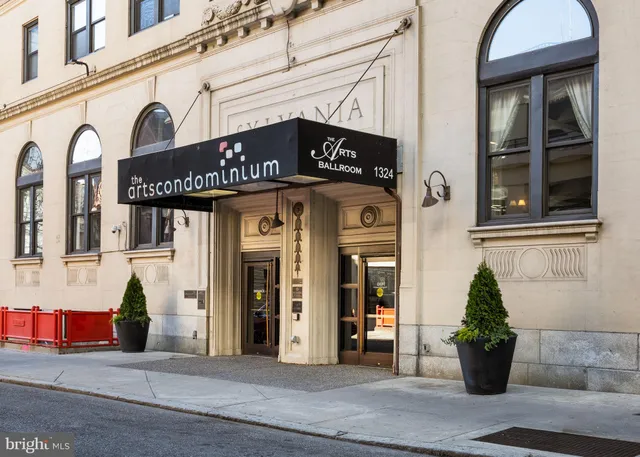 a view of a entryway door of the building