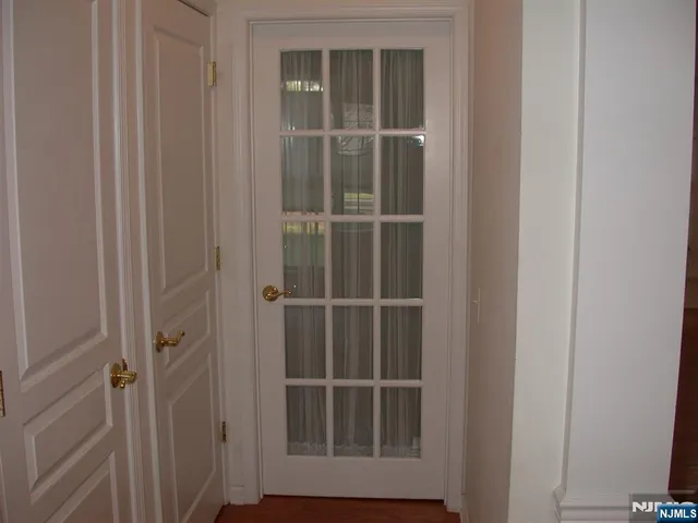 $1,129,000 | 114 White Pine Court, Unit 114, Paramus, NJ 07652