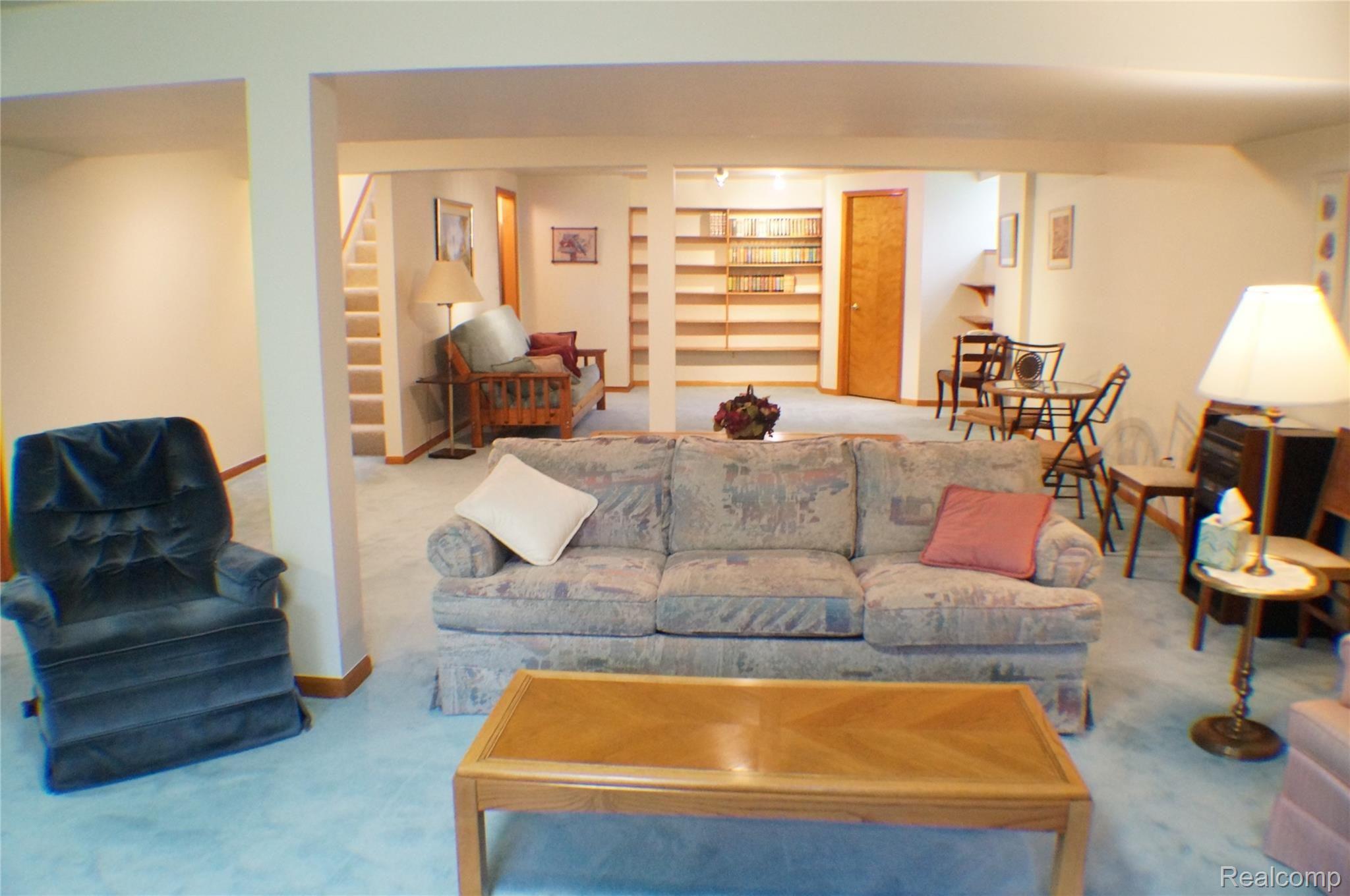 9014 East Lake Road Clarkston, MI 48348 - Photo 15 of 27 DSC02575.JPG