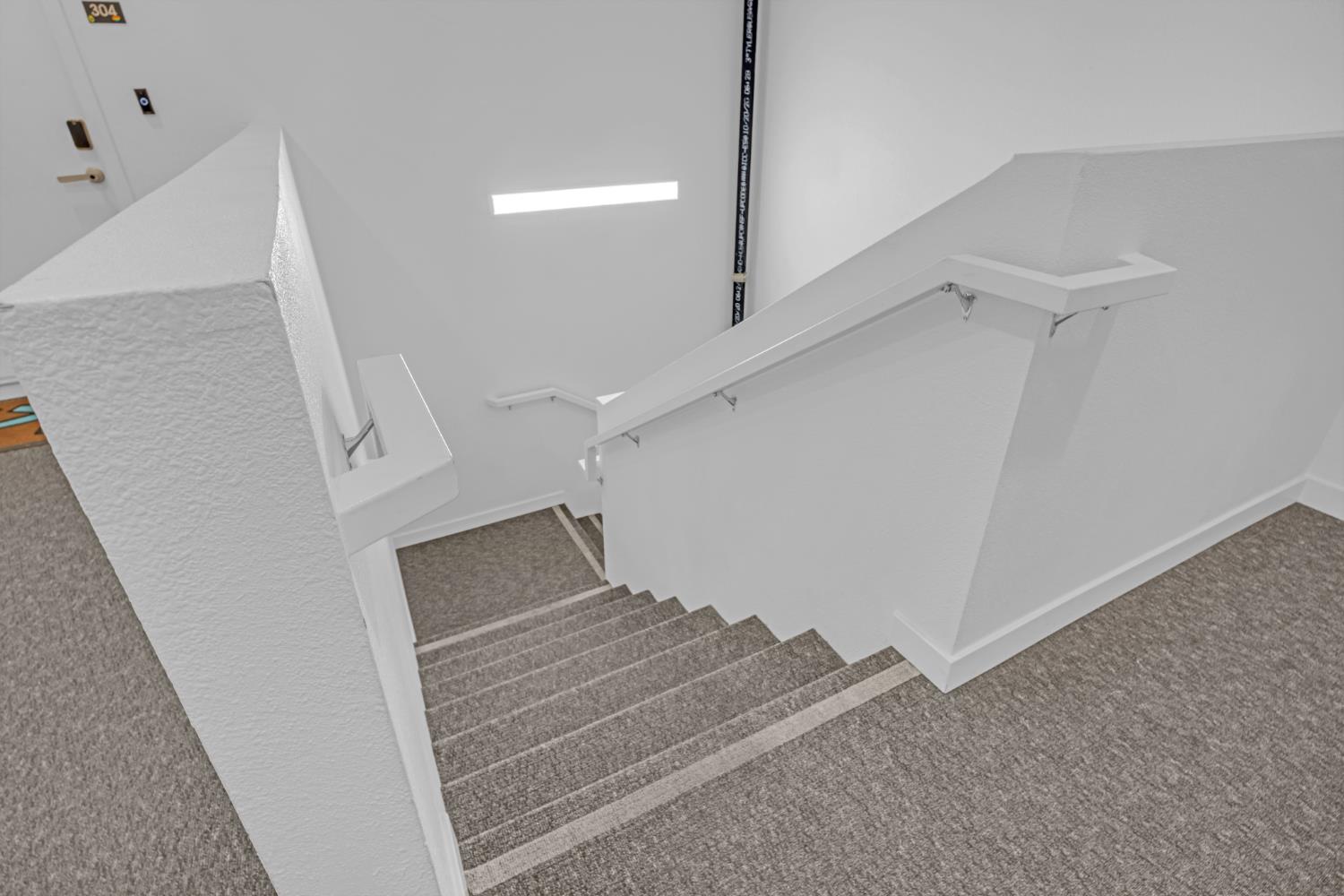 2431 Cleat Lane, Unit 301 Sacramento, CA 95818 - Photo 3 of 18 a view of entryway and hall