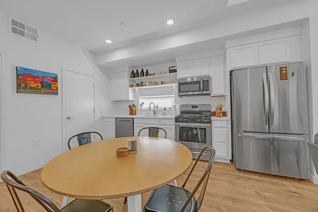 $365,000 | 2431 Cleat Lane, Unit 301, Sacramento, CA 95818