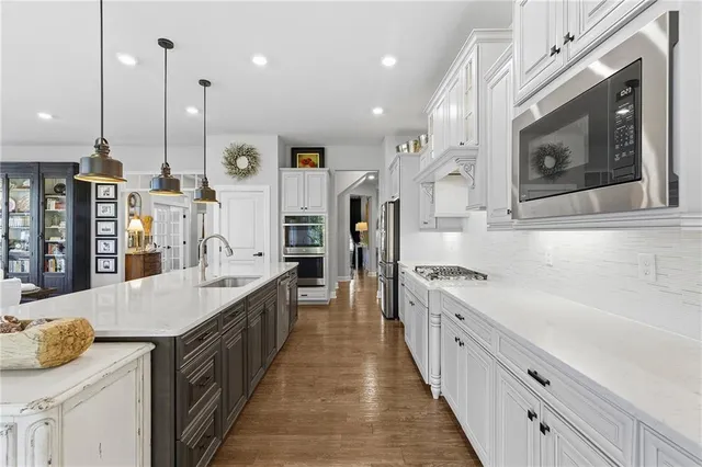 $898,000 | 2015 Cherry Road, Gibsonia, PA 15044