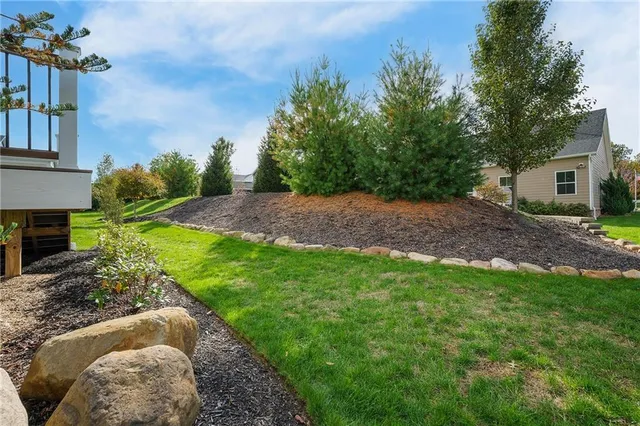 $898,000 | 2015 Cherry Road, Gibsonia, PA 15044