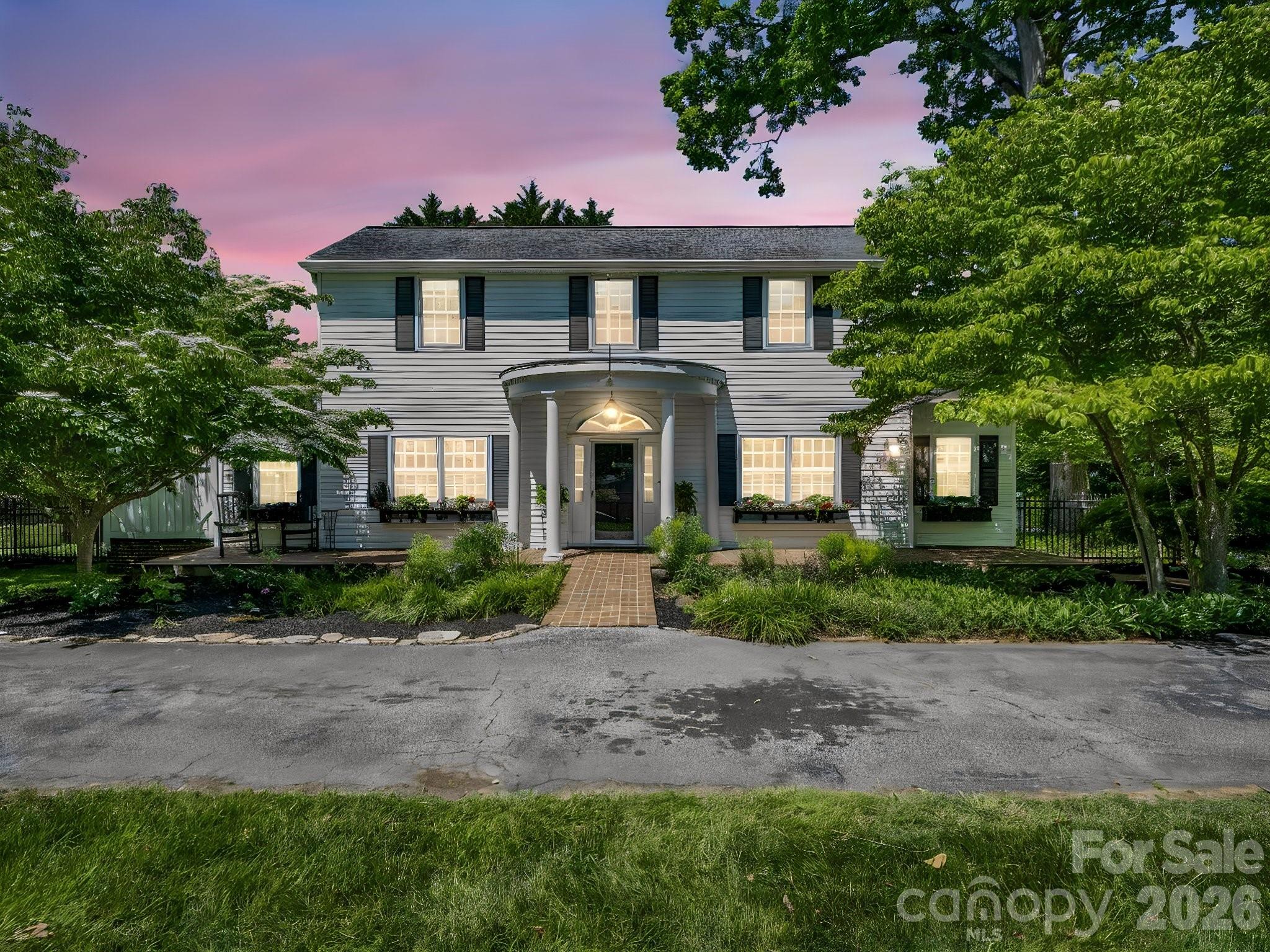 536 Maple Street Brevard, NC 28712 - Photo 4 of 44
