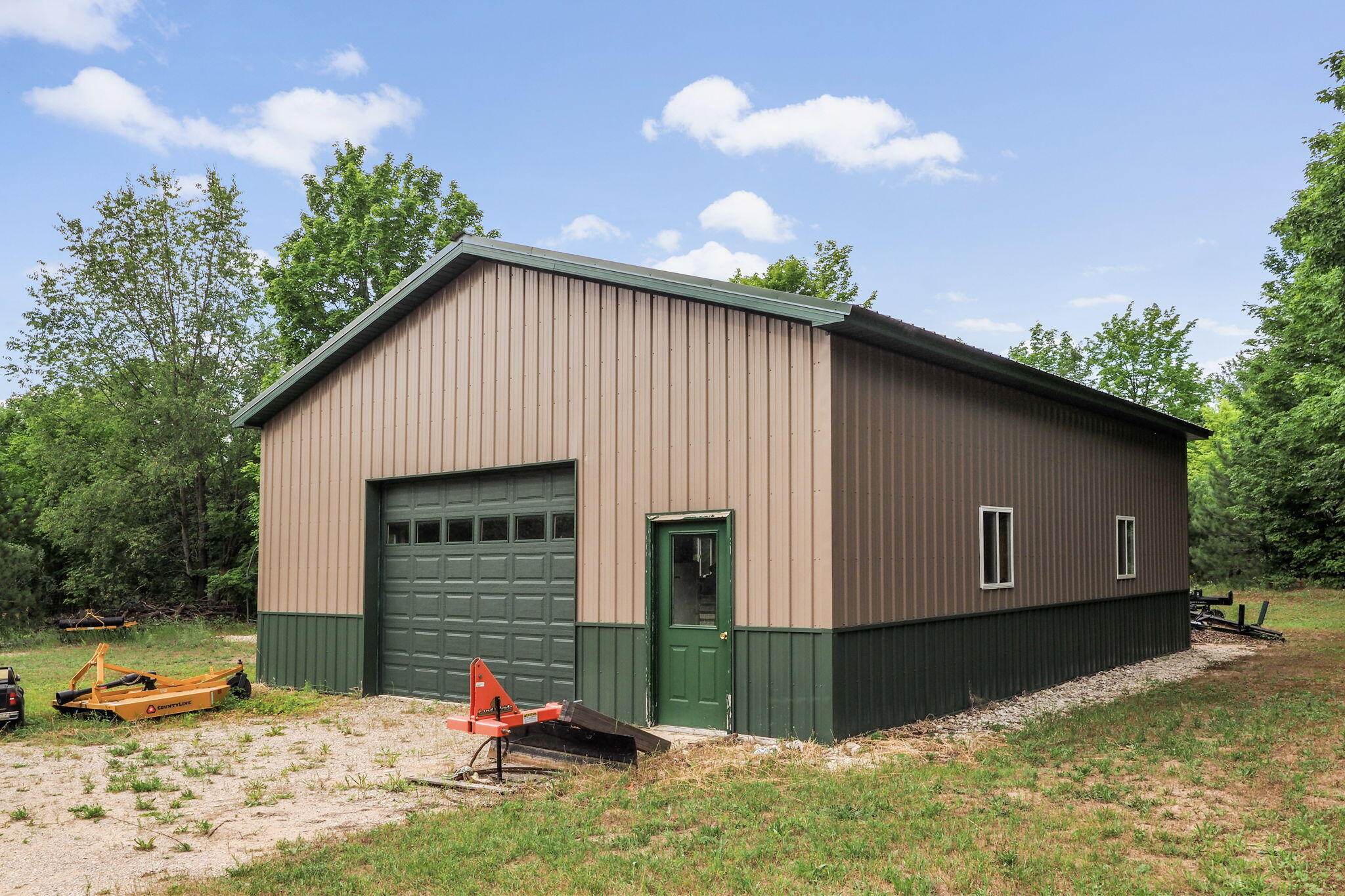 11711 Cinder Road Beulah, MI 49617 - Photo 4 of 53 3-web-or-mls-P7150276