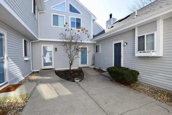 $359,900 | 201 Lake Street, Unit 30, Weymouth, MA 02189