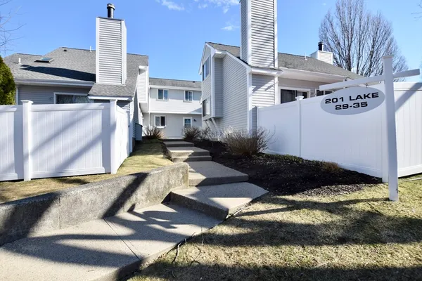 $359,900 | 201 Lake Street, Unit 30, Weymouth, MA 02189