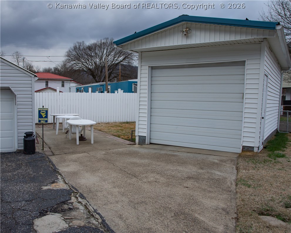 76 Williams Road London, WV 25126 - Photo 25 of 28 Gallery Image 25