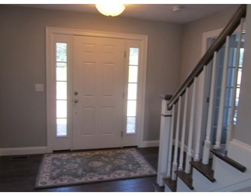 16 Quail Run Road Bridgewater, MA 02324 - Photo 5 of 27 Gallery Image 5