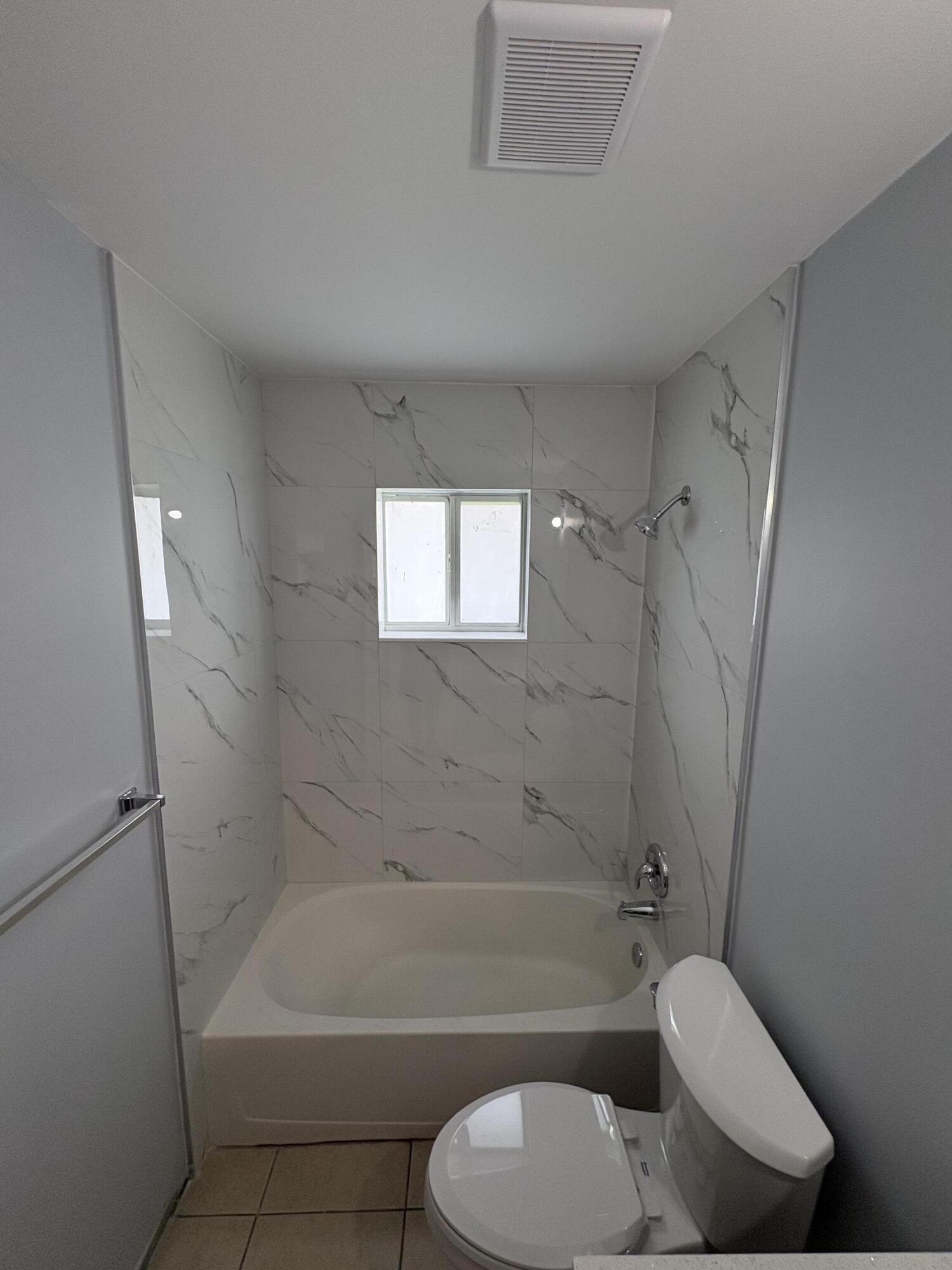 4593 Coconut Road Lake Worth, FL 33461 - Photo 9 of 12 IMG_9282