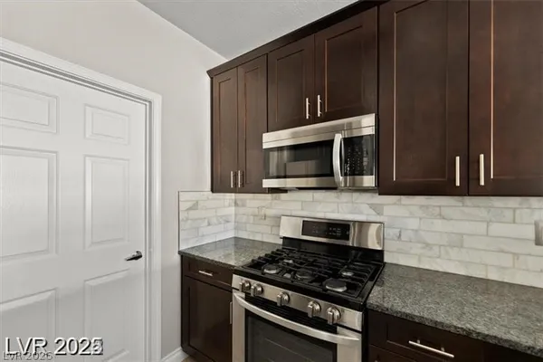 $1,650 | 7111 South Durango Drive, Unit 313, Las Vegas, NV 89113