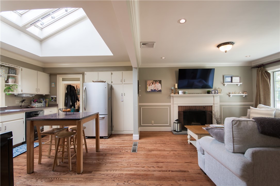 77 Pine Tree Road Portsmouth, RI 02871 - Photo 13 of 40 Gallery Image 13