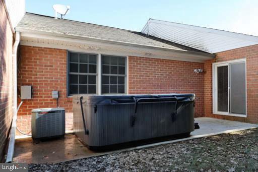 18017 Pin Oak Road Hagerstown, MD 21740 - Photo 22 of 22 Low Maintenance Cement patio