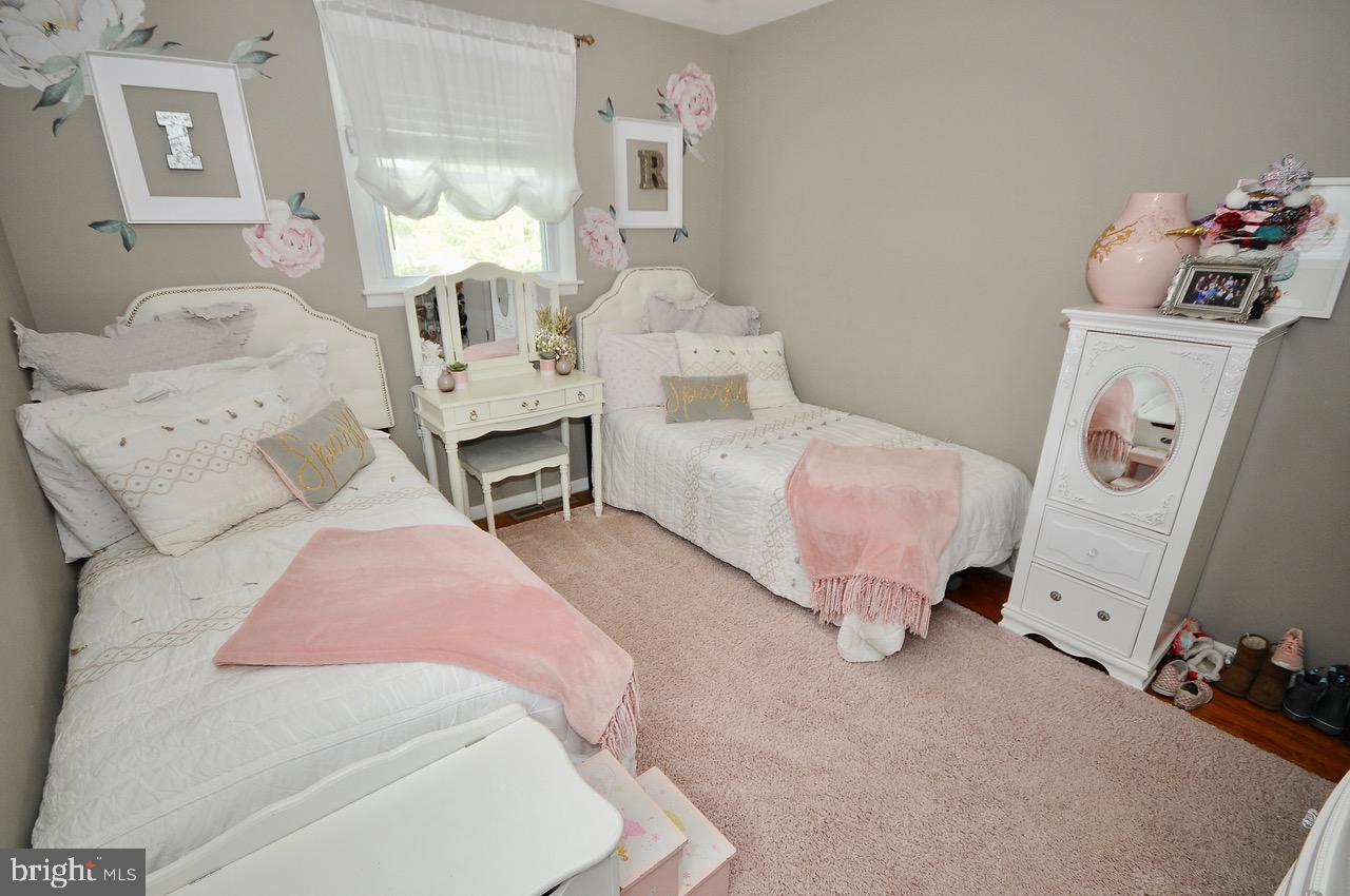 451 Baylor Road Wenonah, NJ 08090 - Photo 16 of 22 2nd bedroom