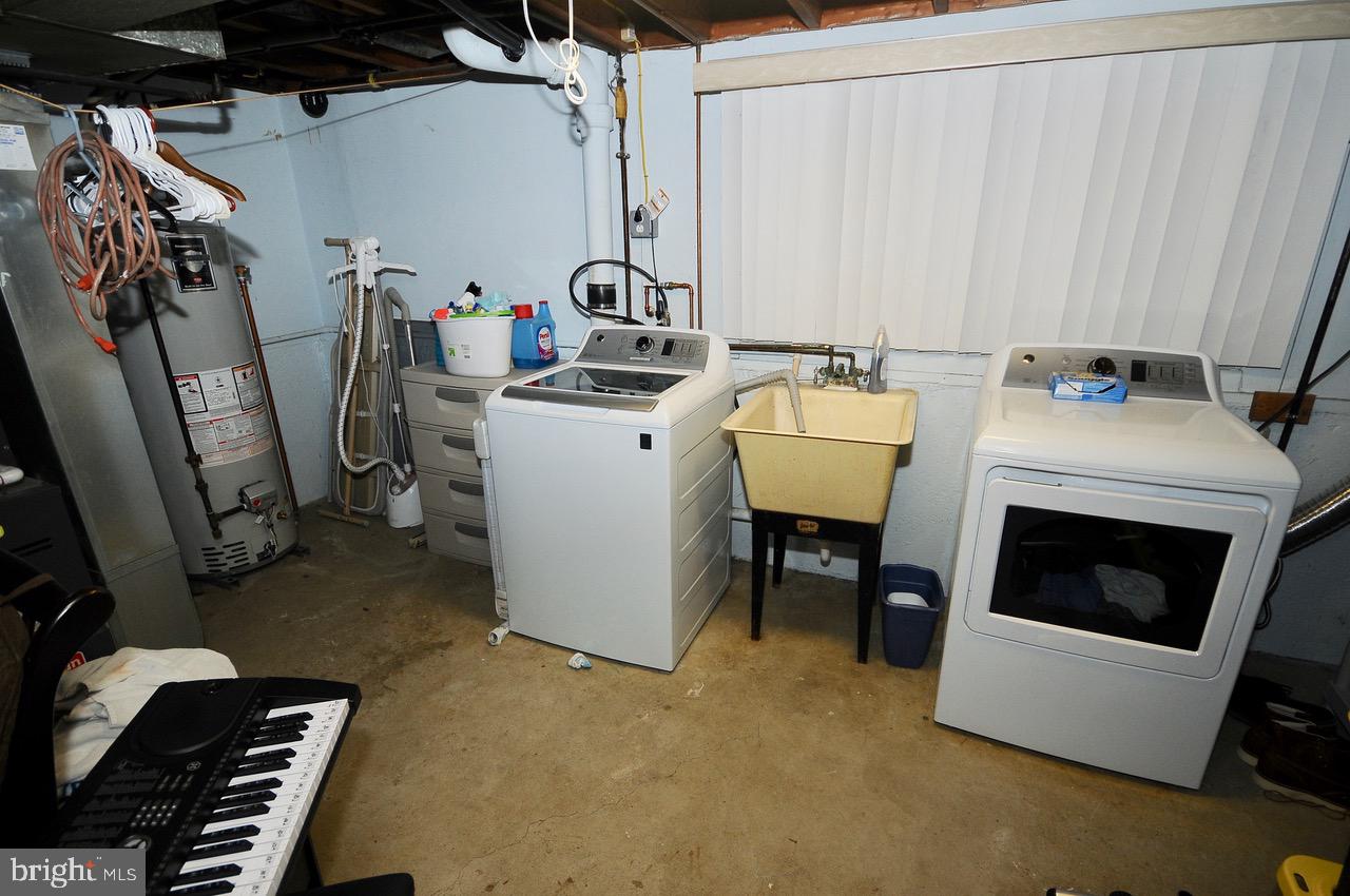 451 Baylor Road Wenonah, NJ 08090 - Photo 20 of 22 Large laundry room area