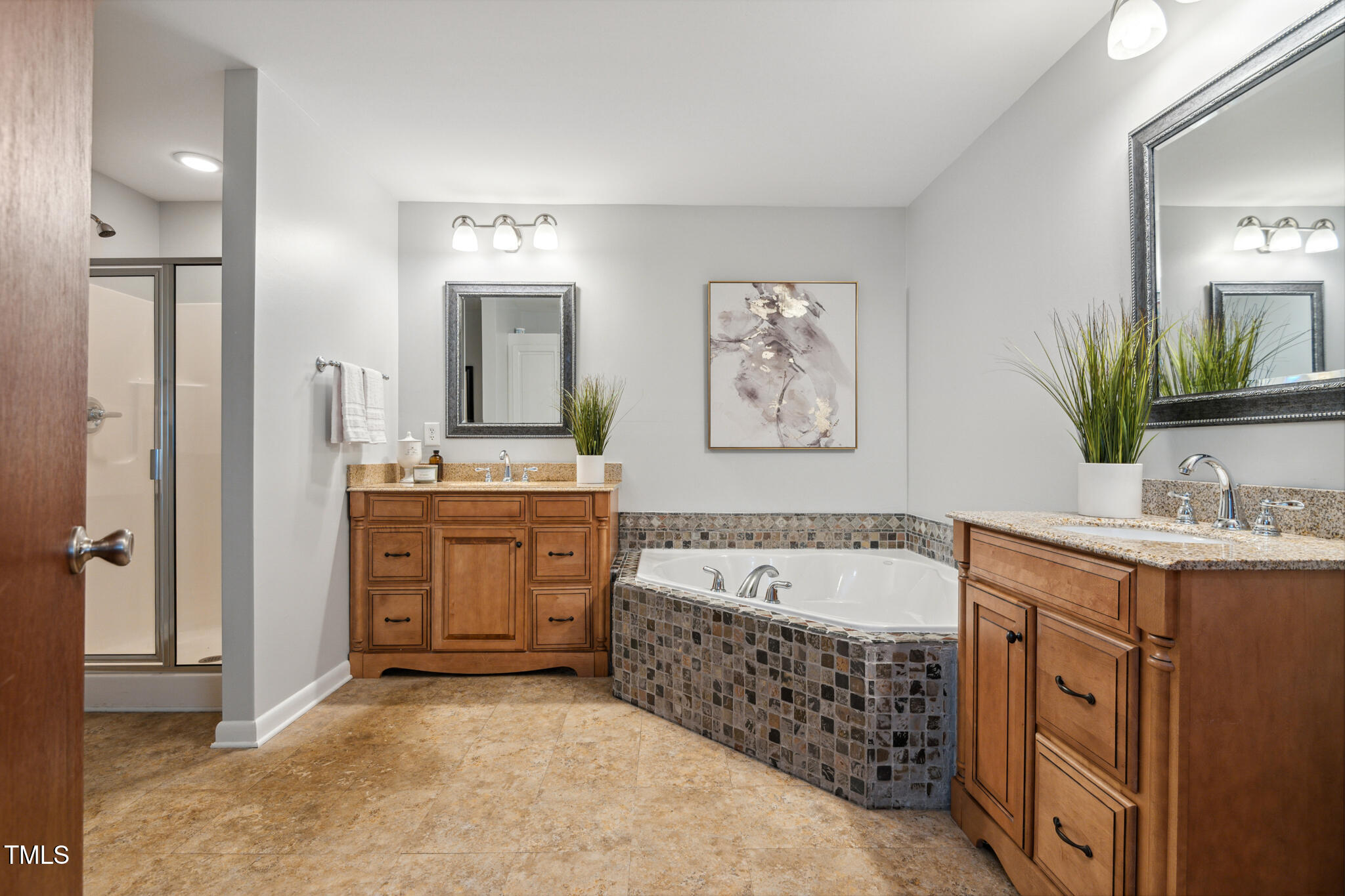 205 Northfield Drive Raleigh, NC 27609 - Photo 44 of 87 DSC_9410