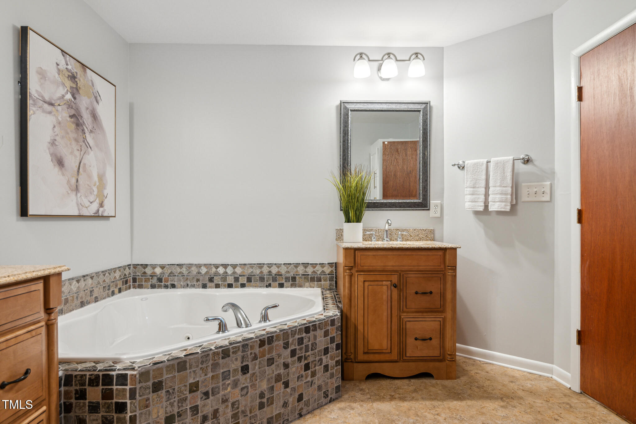 205 Northfield Drive Raleigh, NC 27609 - Photo 45 of 87 DSC_9385
