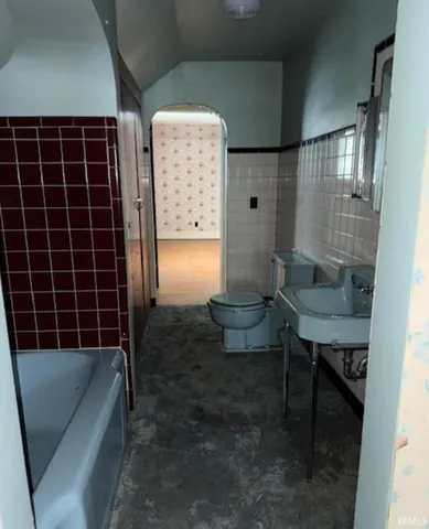 317 South Main Street, Monticello, IN 47960