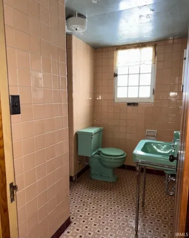 317 South Main Street, Monticello, IN 47960