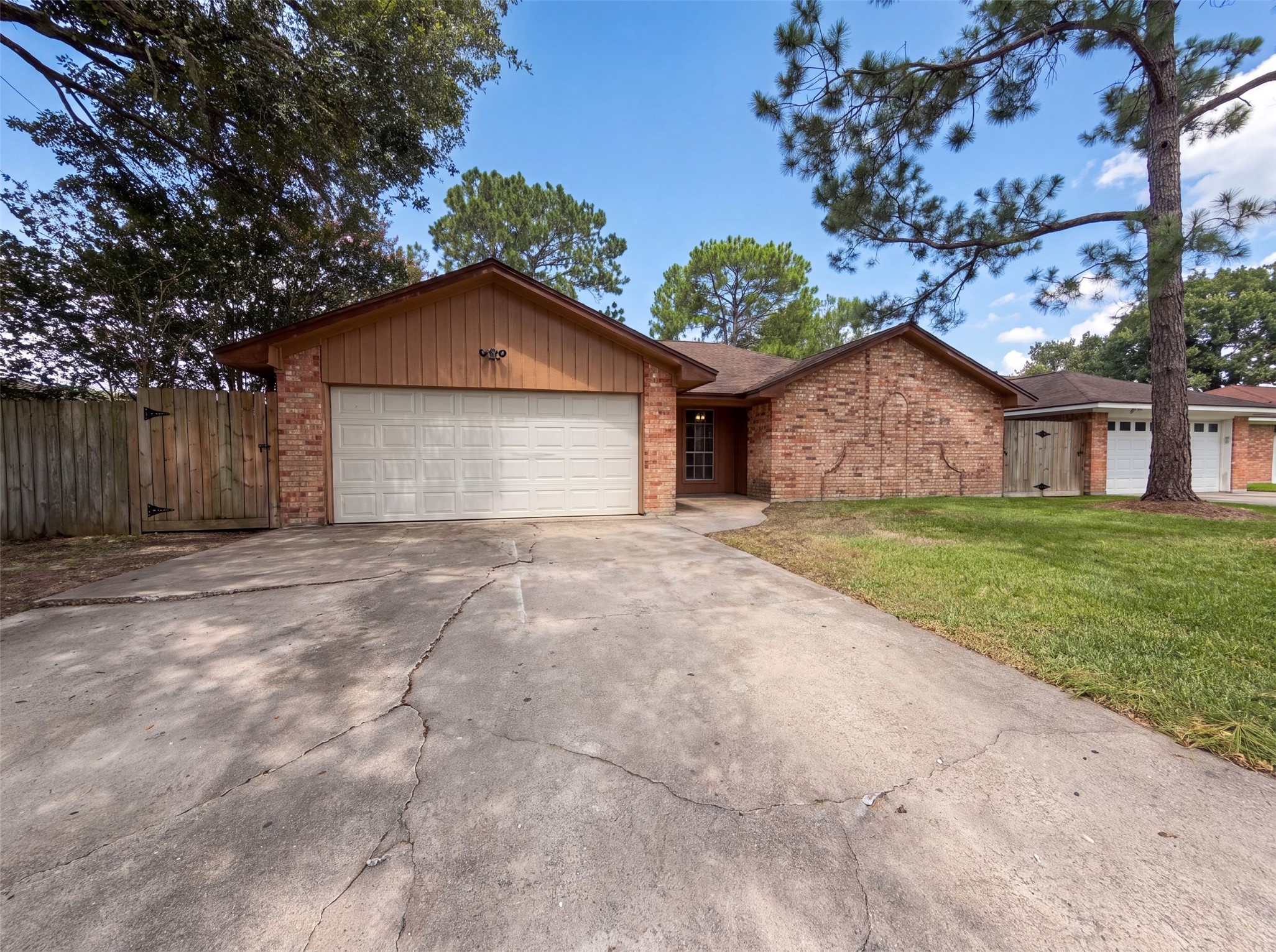 8 Sunnybrook Lane Angleton, TX 77515 - Photo 15 of 16