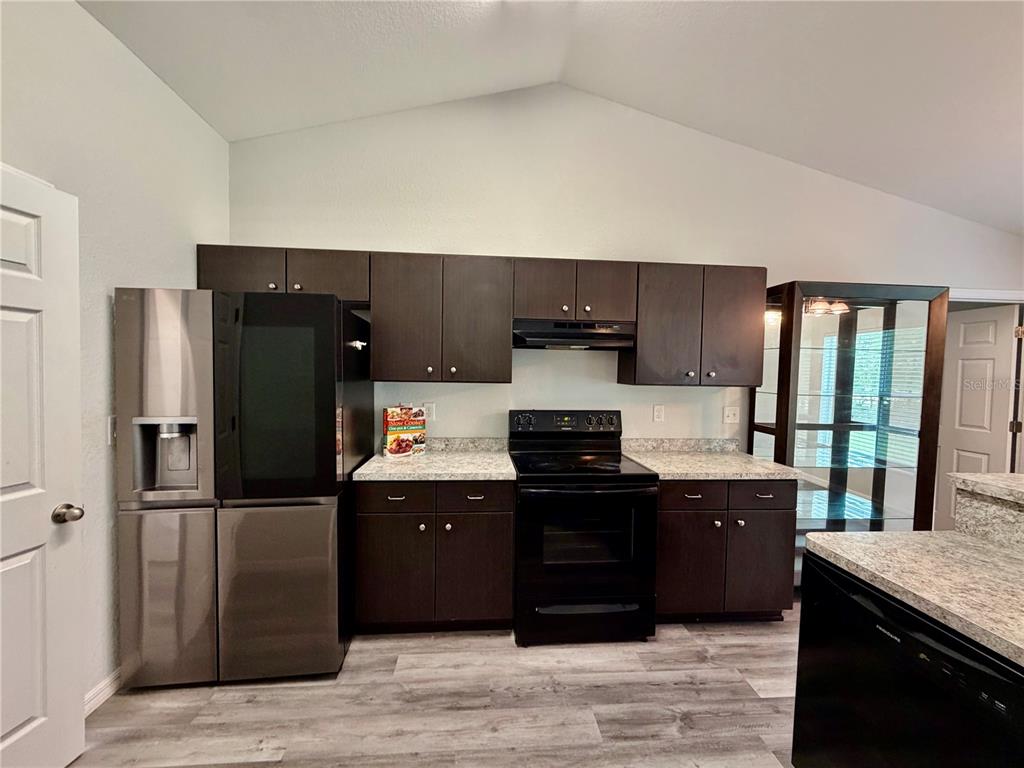 13243 Southwest 82nd Ct Road Ocala, FL 34473 - Photo 5 of 23 Gallery Image 5