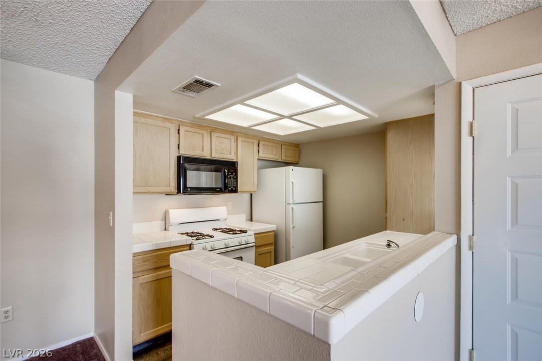 7100 West Pirates Cove Road, Unit 2093 Las Vegas, NV 89145 - Photo 7 of 23