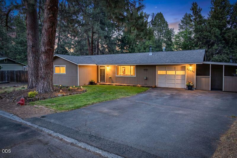 60834 Defiance Street Bend, OR 97702 - Photo 6 of 47