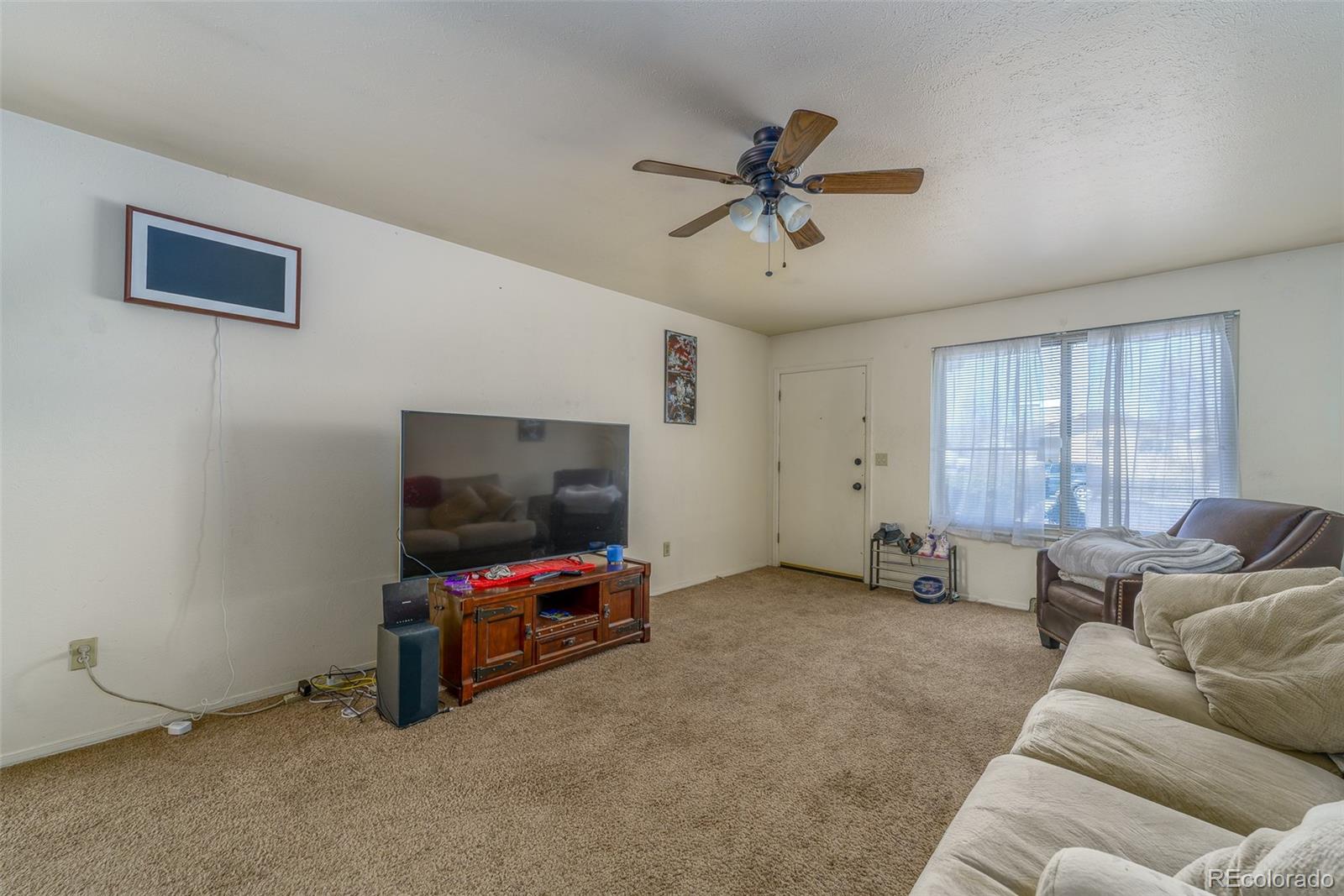 4694 Simms Street Wheat Ridge, CO 80033 - Photo 6 of 24 Gallery Image 6