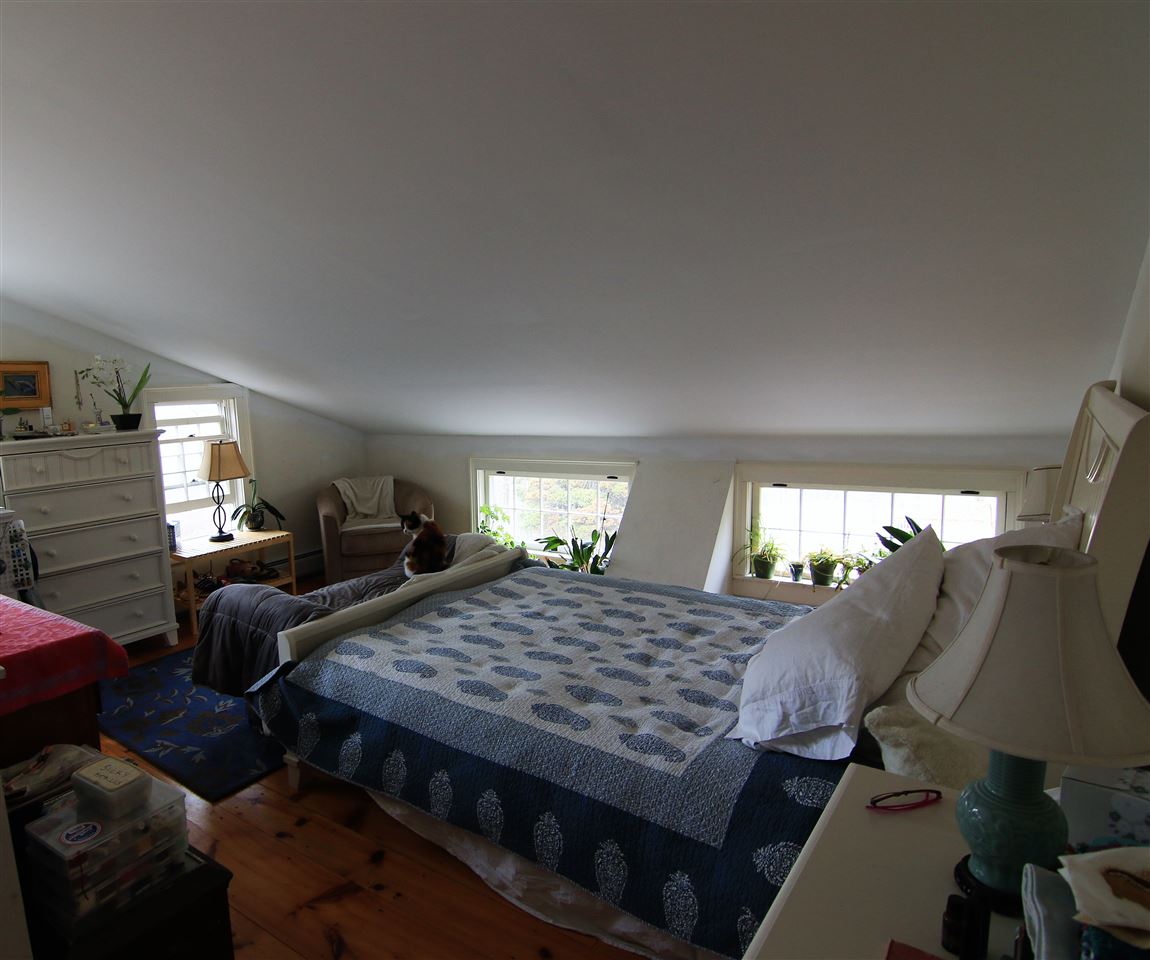 1998 Hopkinton Road Hopkinton, NH 03229 - Photo 26 of 35