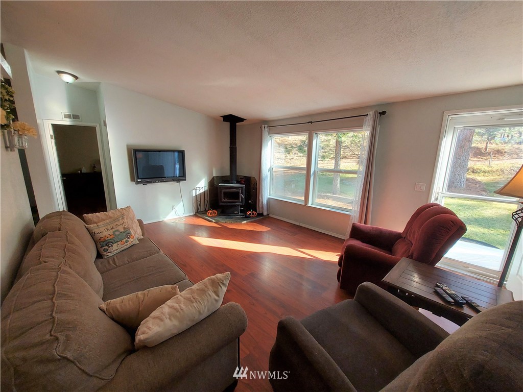 19 Pinecrest Road Tonasket, WA 98855 - Photo 6 of 23 Gallery Image 6