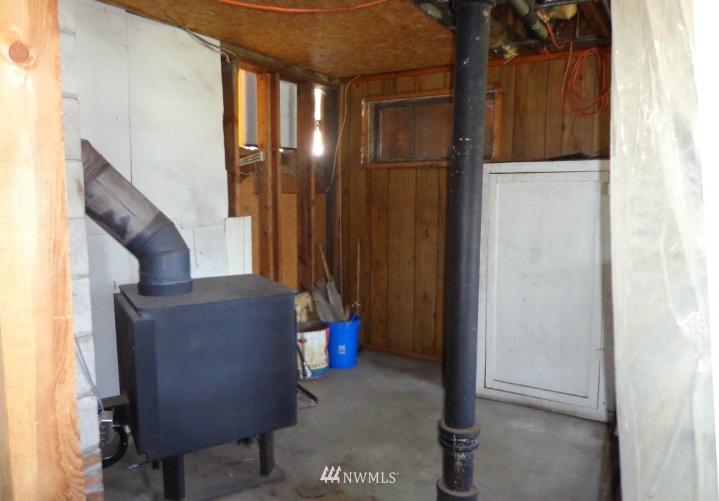 31171 State Rte 20 Republic, WA 99166 - Photo 15 of 24
