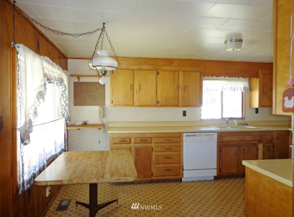 31171 State Rte 20 Republic, WA 99166 - Photo 5 of 24