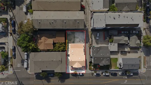 $599,999 | 1724 East 10th Street, Long Beach, CA 90813