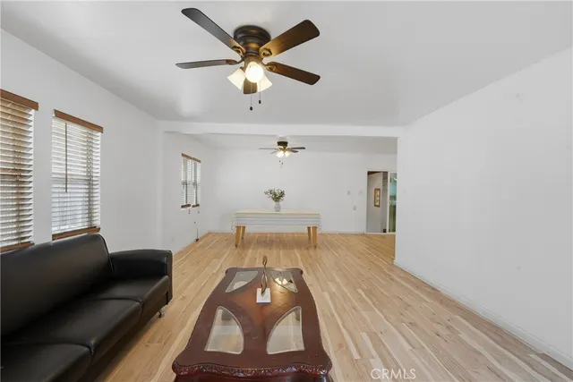 $599,999 | 1724 East 10th Street, Long Beach, CA 90813