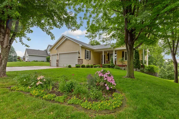 $624,900 | 1809 Michigan Drive, Northfield, MN 55057