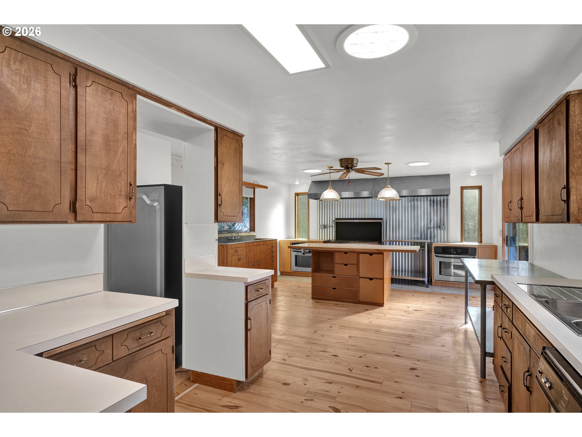 27366 4th Street Junction City, OR 97448 - Photo 20 of 48 Kitchen