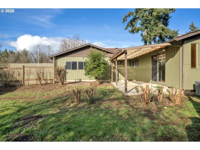 $595,000 | 27366 4th Street, Junction City, OR 97448