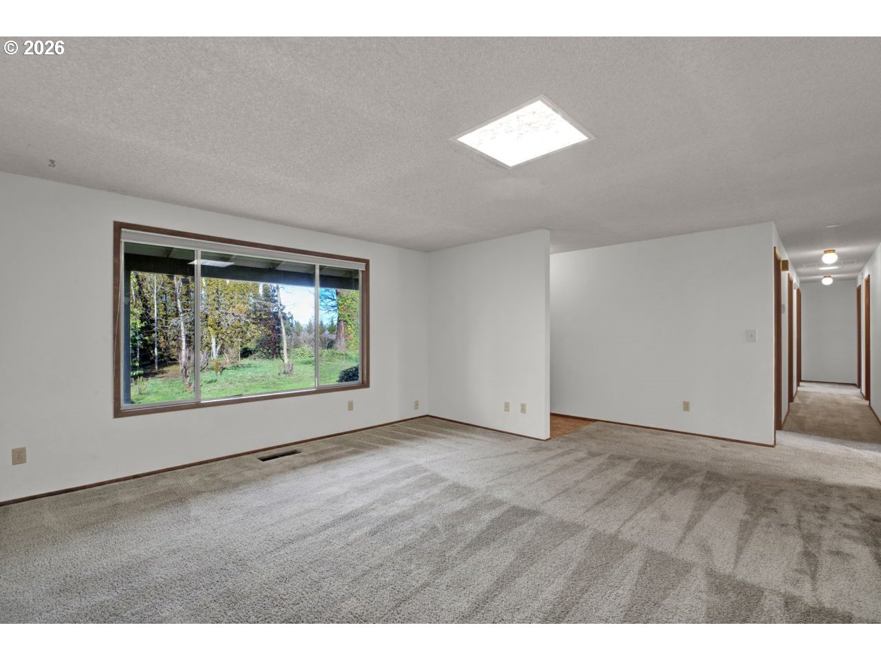 27366 4th Street Junction City, OR 97448 - Photo 5 of 48 Living Room