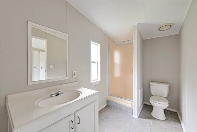 $1,050 | 9553 Private Road, Dayton, TX 77535