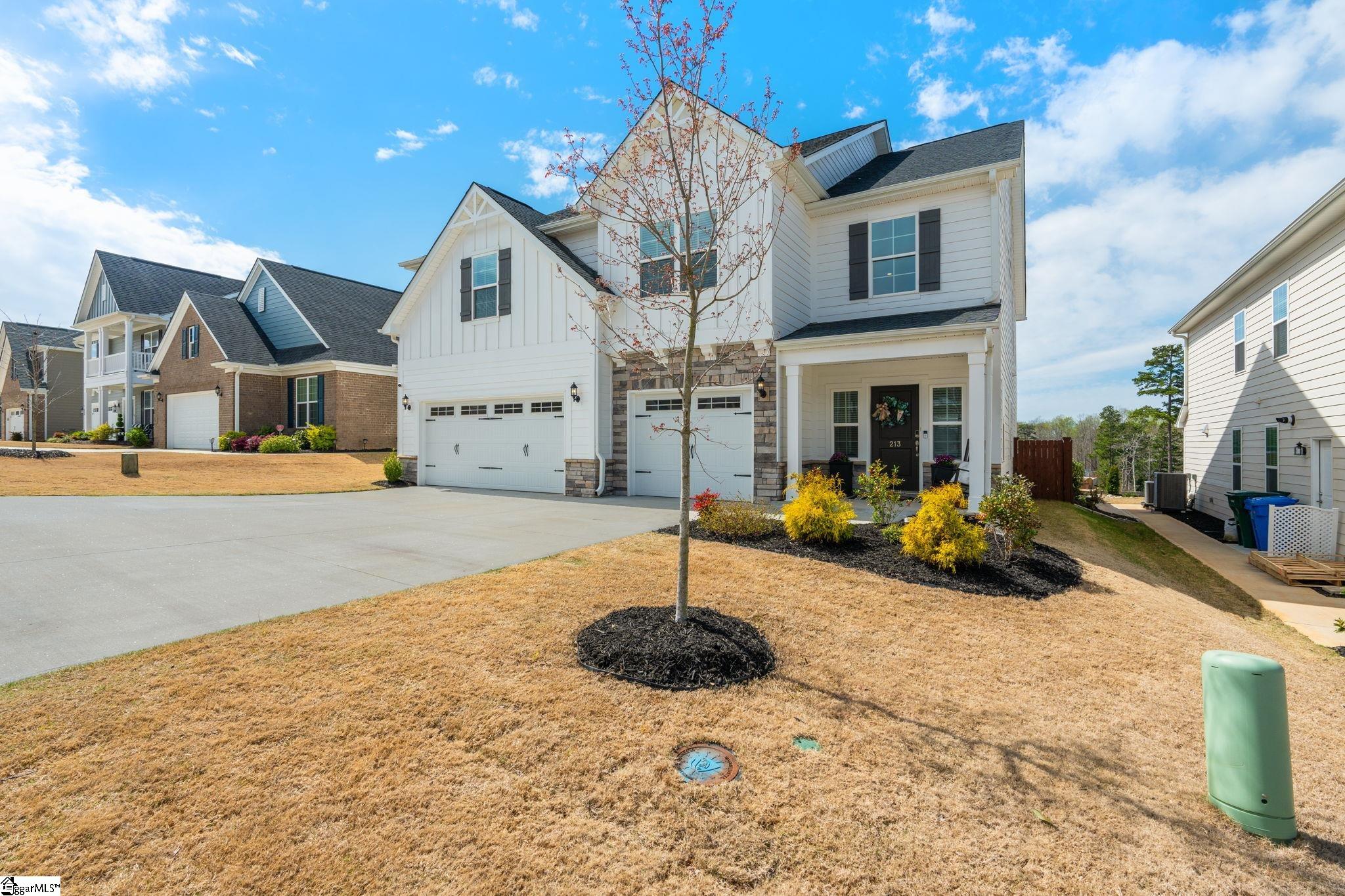 213 Reseda Drive Greenville, SC 29607 - Photo 3 of 47 Gallery Image 3