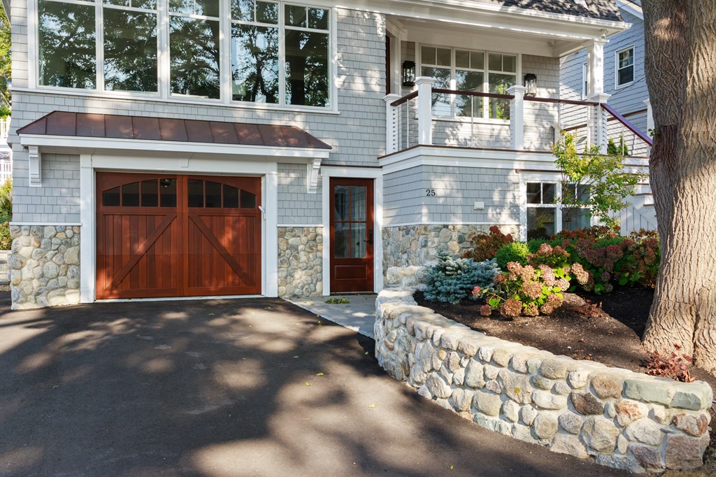 25 Cushing Avenue Hingham, MA 02043 - Photo 2 of 41