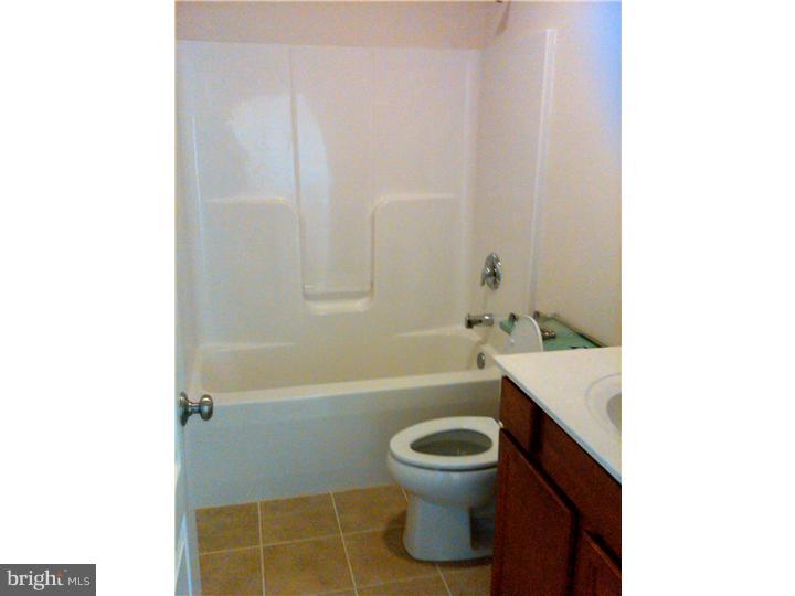 54 West Goldinger Road Dover, DE 19904 - Photo 11 of 23 Bathroom