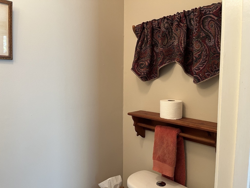 4 Herbert Drive, Unit B Sutton, MA 01590 - Photo 19 of 30