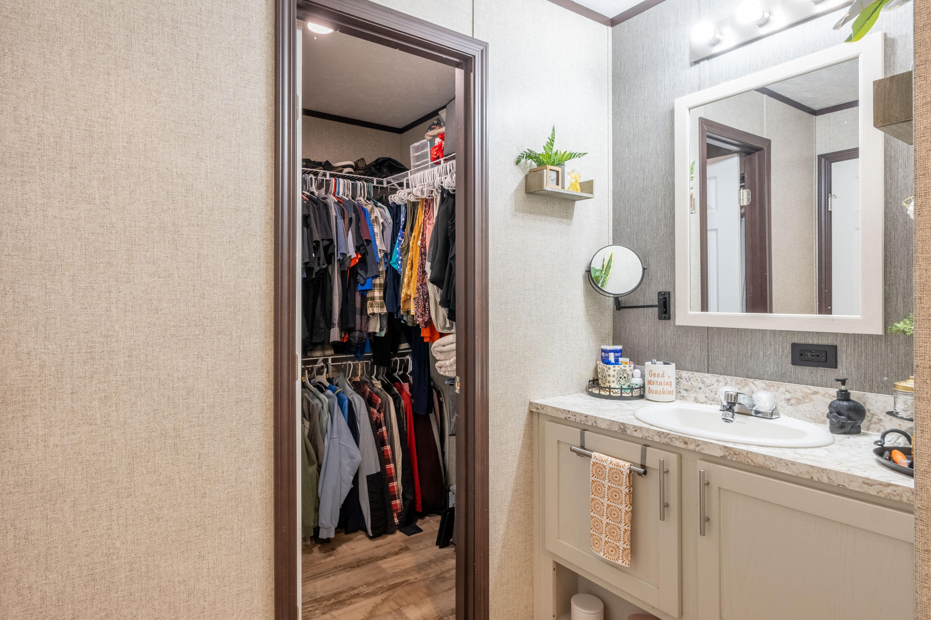 3538 Cedar Road Twin Lake, MI 49457 - Photo 15 of 37 Primary Suite