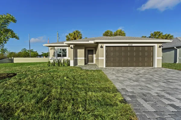 $329,900 | 4335 Southwest 15th Way, Okeechobee, FL 34974